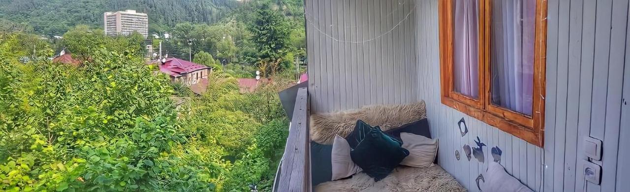 بورجومي Guesthouse Greenside المظهر الخارجي الصورة